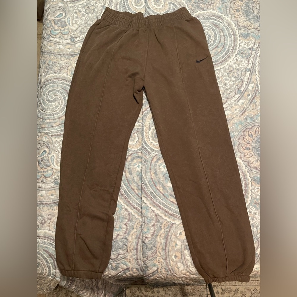 Nike Women relaxed joggers M